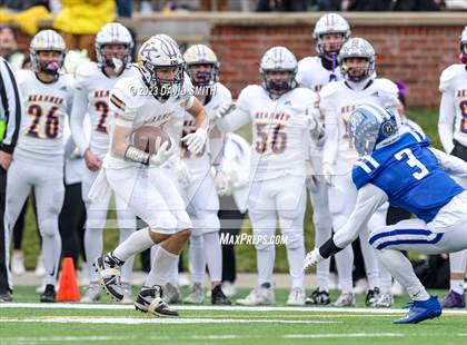Thumbnail 2 in Hillsboro vs. Kearney (MSHSAA Class 4 Championship) photogallery.
