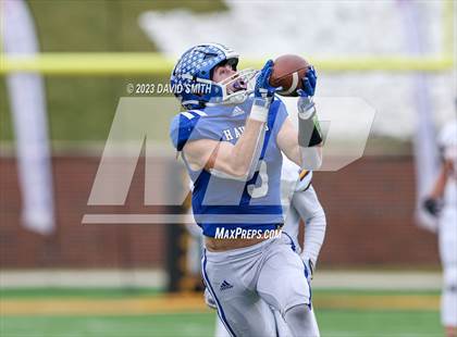 Thumbnail 1 in Hillsboro vs. Kearney (MSHSAA Class 4 Championship) photogallery.