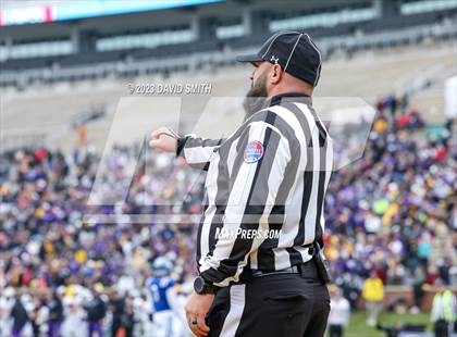 Thumbnail 1 in Hillsboro vs. Kearney (MSHSAA Class 4 Championship) photogallery.