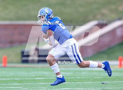 Thumbnail 3 in Hillsboro vs. Kearney (MSHSAA Class 4 Championship) photogallery.