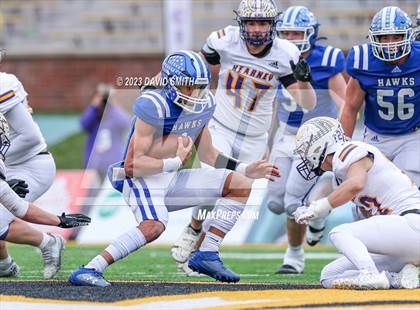 Thumbnail 1 in Hillsboro vs. Kearney (MSHSAA Class 4 Championship) photogallery.