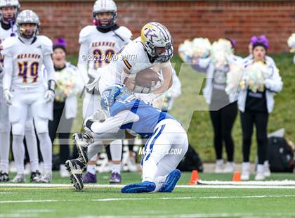 Thumbnail 2 in Hillsboro vs. Kearney (MSHSAA Class 4 Championship) photogallery.