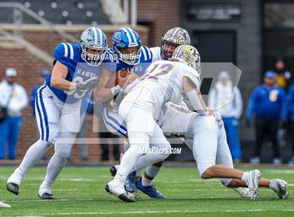 Thumbnail 1 in Hillsboro vs. Kearney (MSHSAA Class 4 Championship) photogallery.