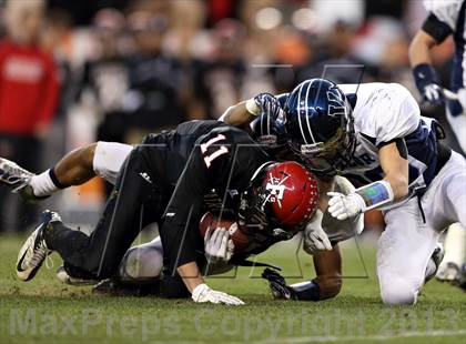 Thumbnail 2 in Valor Christian vs. Fairview (CHSAA 5A Final) photogallery.