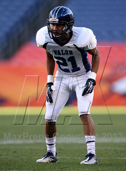 Thumbnail 2 in Valor Christian vs. Fairview (CHSAA 5A Final) photogallery.