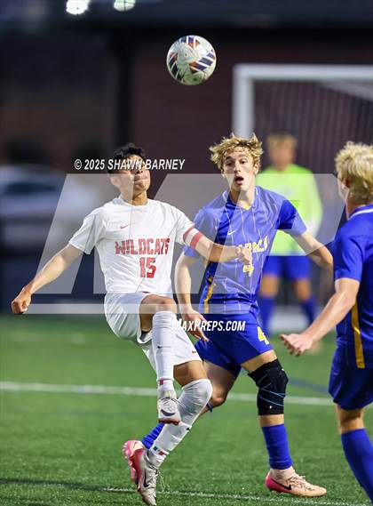Thumbnail 3 in Lawrence North vs. Carmel (3A Regional Semifinal) photogallery.
