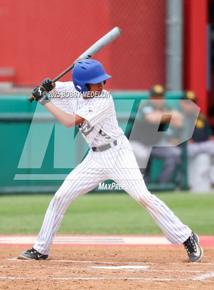 Thumbnail 2 in Red Bluff vs. Hanford West photogallery.