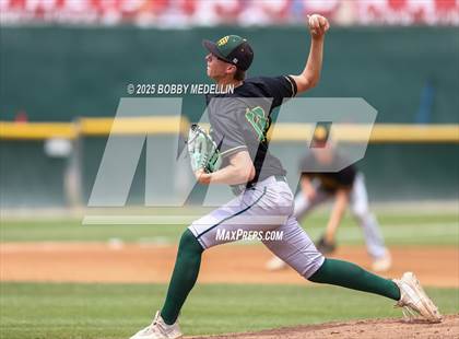 Thumbnail 3 in Red Bluff vs. Hanford West photogallery.