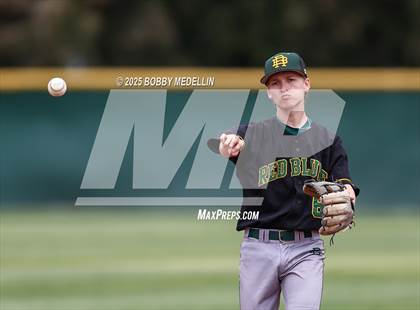 Thumbnail 2 in Red Bluff vs. Hanford West photogallery.