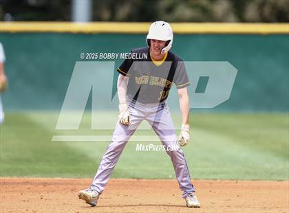 Thumbnail 2 in Red Bluff vs. Hanford West photogallery.