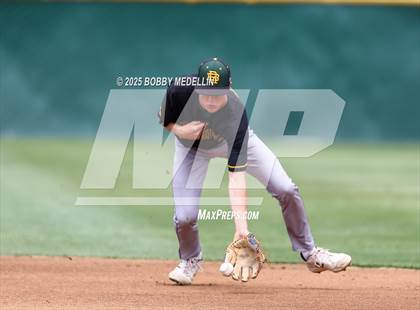 Thumbnail 2 in Red Bluff vs. Hanford West photogallery.