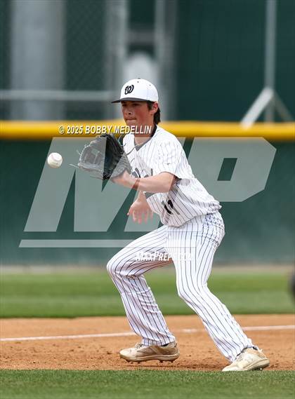 Thumbnail 2 in Red Bluff vs. Hanford West photogallery.