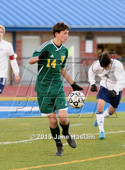 Thumbnail 2 in Hastings vs. East Aurora (NYSPHSAA Class B Semifinal) photogallery.