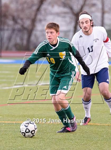 Thumbnail 2 in Hastings vs. East Aurora (NYSPHSAA Class B Semifinal) photogallery.