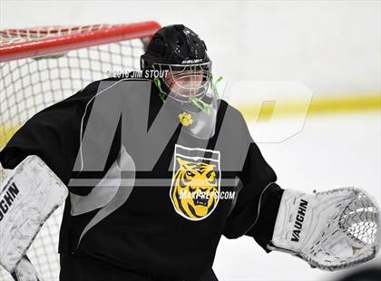 Thumbnail 3 in JV: Hand vs. Guilford (Milford Holiday Jamboree) photogallery.