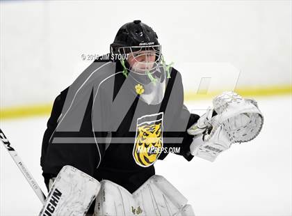 Thumbnail 3 in JV: Hand vs. Guilford (Milford Holiday Jamboree) photogallery.