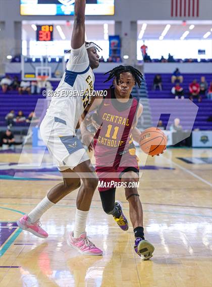 Thumbnail 1 in Oak Cliff Faith Family Academy vs. Central Catholic (City of Palms Classic) photogallery.