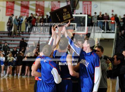 Thumbnail 2 in Marquette Catholic vs. Nashville (IHSA 2A Sectional Championship) photogallery.