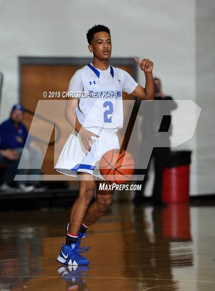 Thumbnail 3 in Marquette Catholic vs. Nashville (IHSA 2A Sectional Championship) photogallery.