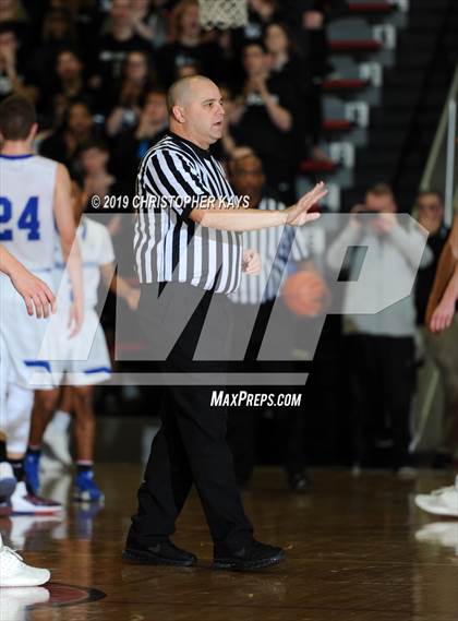 Thumbnail 3 in Marquette Catholic vs. Nashville (IHSA 2A Sectional Championship) photogallery.