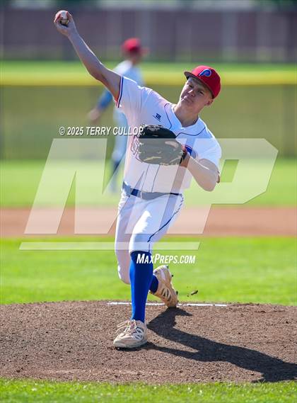 Thumbnail 1 in Tintic vs. Panguitch (UHSAA 1A Second Round) photogallery.