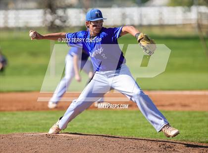 Thumbnail 1 in Tintic vs. Panguitch (UHSAA 1A Second Round) photogallery.