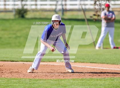 Thumbnail 1 in Tintic vs. Panguitch (UHSAA 1A Second Round) photogallery.