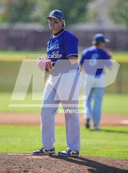 Thumbnail 2 in Tintic vs. Panguitch (UHSAA 1A Second Round) photogallery.