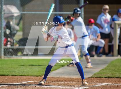 Thumbnail 1 in Tintic vs. Panguitch (UHSAA 1A Second Round) photogallery.