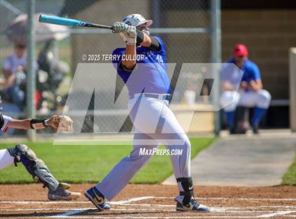 Thumbnail 3 in Tintic vs. Panguitch (UHSAA 1A Second Round) photogallery.