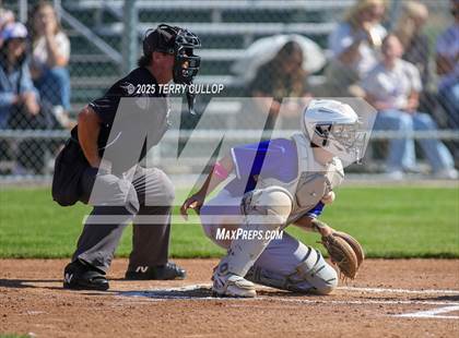 Thumbnail 2 in Tintic vs. Panguitch (UHSAA 1A Second Round) photogallery.