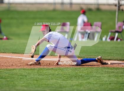 Thumbnail 1 in Tintic vs. Panguitch (UHSAA 1A Second Round) photogallery.
