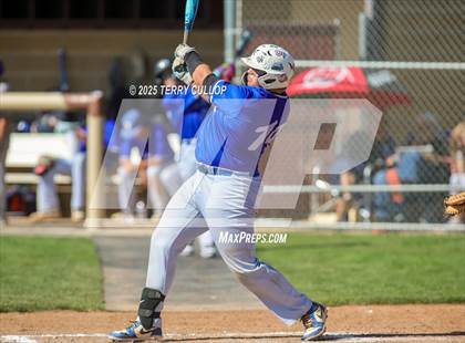 Thumbnail 1 in Tintic vs. Panguitch (UHSAA 1A Second Round) photogallery.