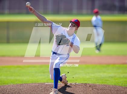 Thumbnail 2 in Tintic vs. Panguitch (UHSAA 1A Second Round) photogallery.