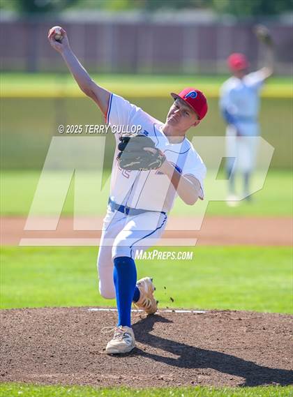 Thumbnail 3 in Tintic vs. Panguitch (UHSAA 1A Second Round) photogallery.