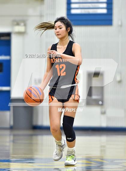 Thumbnail 2 in Roseville @ Del Campo photogallery.