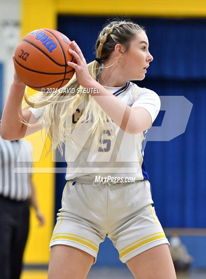 Thumbnail 2 in Roseville @ Del Campo photogallery.