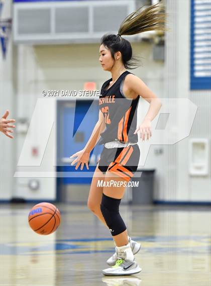 Thumbnail 1 in Roseville @ Del Campo photogallery.