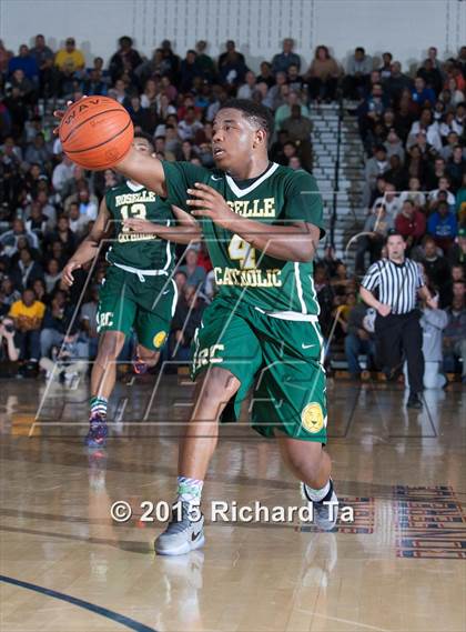 Thumbnail 2 in St. Anthony vs. Roselle Catholic (NJSIAA Non-Public B Final) photogallery.