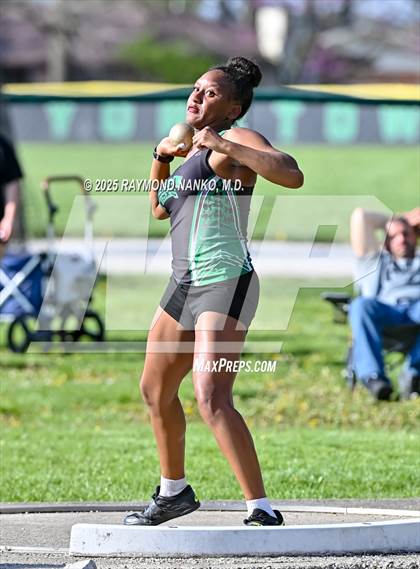 Thumbnail 2 in Yorktown Triangular (Shot Put) photogallery.