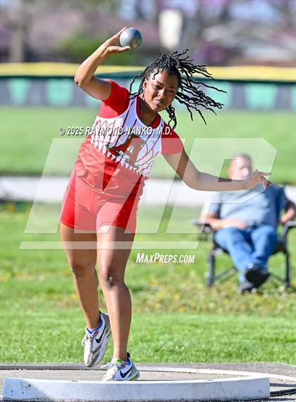 Thumbnail 1 in Yorktown Triangular (Shot Put) photogallery.