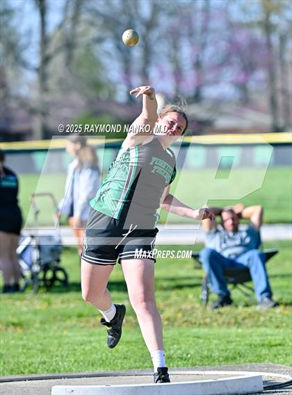 Thumbnail 1 in Yorktown Triangular (Shot Put) photogallery.