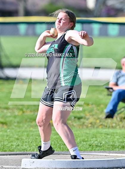 Thumbnail 3 in Yorktown Triangular (Shot Put) photogallery.