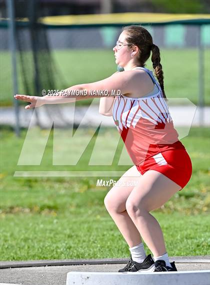 Thumbnail 1 in Yorktown Triangular (Shot Put) photogallery.