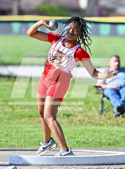 Thumbnail 3 in Yorktown Triangular (Shot Put) photogallery.