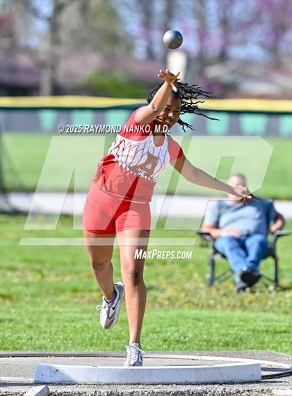 Thumbnail 2 in Yorktown Triangular (Shot Put) photogallery.