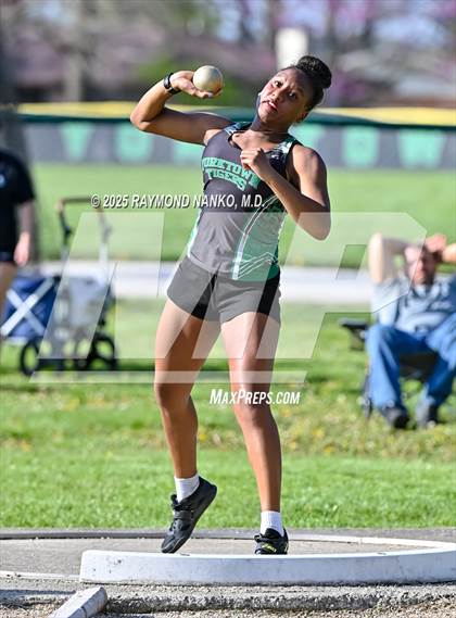 Thumbnail 3 in Yorktown Triangular (Shot Put) photogallery.