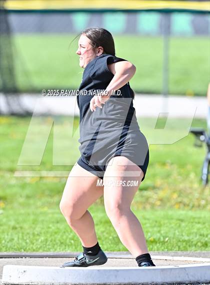 Thumbnail 3 in Yorktown Triangular (Shot Put) photogallery.