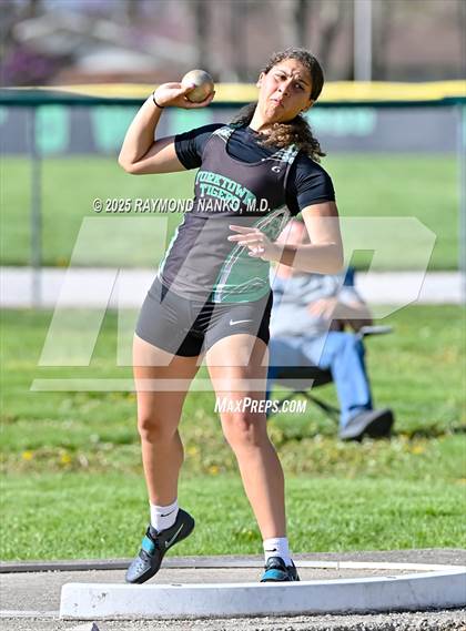 Thumbnail 2 in Yorktown Triangular (Shot Put) photogallery.