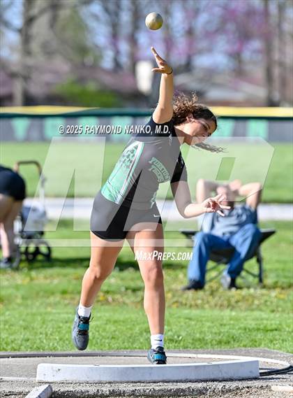Thumbnail 3 in Yorktown Triangular (Shot Put) photogallery.